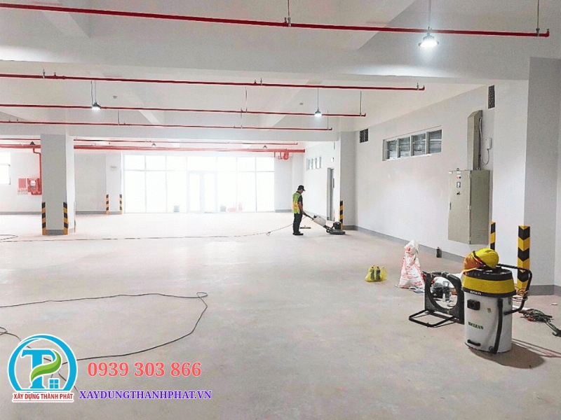 THI CÔNG SƠN SÀN NHÀ XƯỞNG EPOXY: QUY TRÌNH MÀI TẠO NHÁM ĐẠT ĐỘ BÁM DÍNH CHÂN MÀNG 3 LỚP 10 Quy trình mài nhám sàn trước khi sơn sàn nhà xưởng epoxy