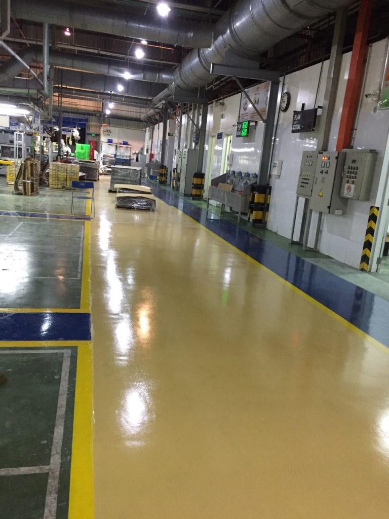 Thi công sơn Epoxy kẻ vạch nhà xưởng