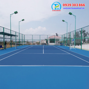 Sân tennis 6 lớp đạt chuẩn.