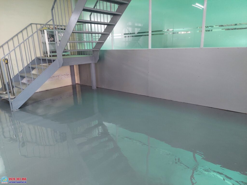 sàn nhà xưởng epoxy tiêu chuẩn.